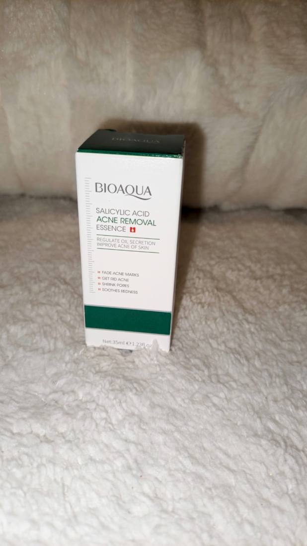 Bioaqua Salicylic Acid Acne Removal Essence serum